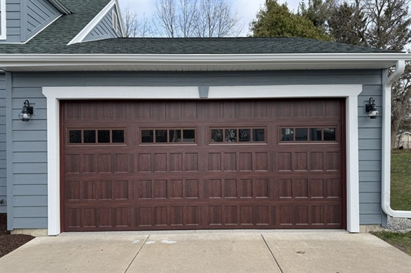 Choosing the Right Garage Door for Wisconsin Winters: Midland vs. Amarr